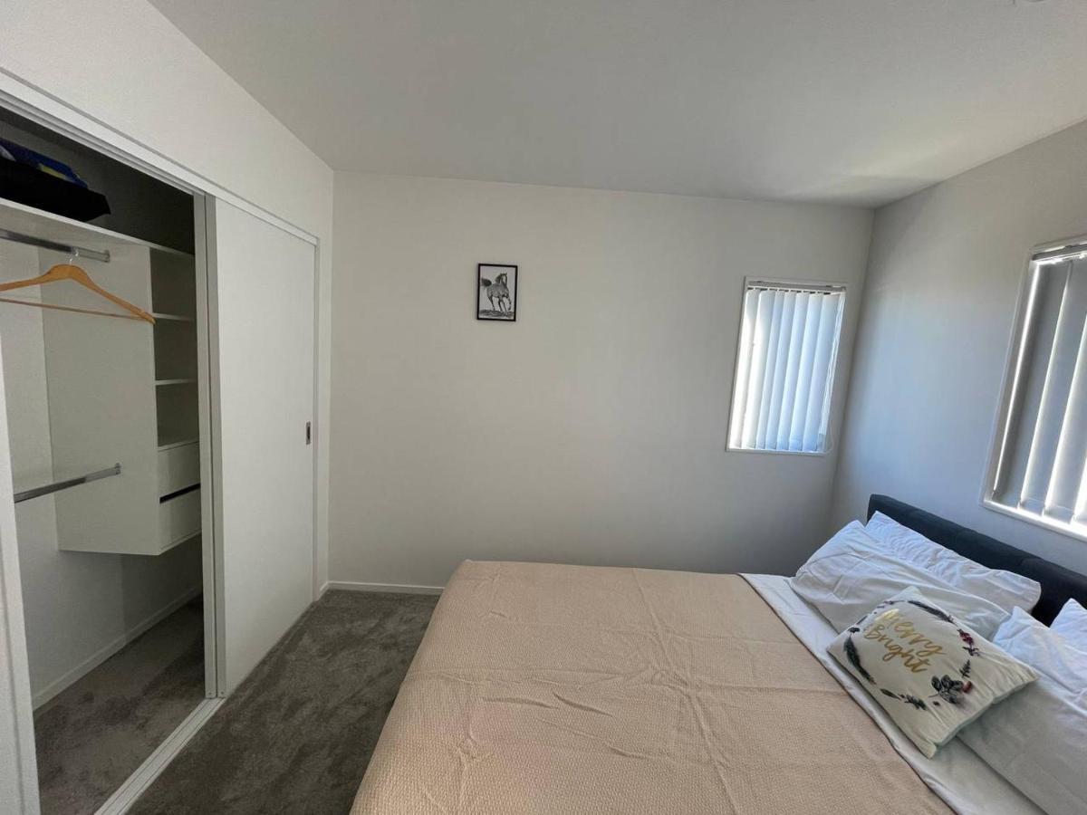 4 Bedroom Home Fully Furnished In Papakura, Auckland Exteriér fotografie