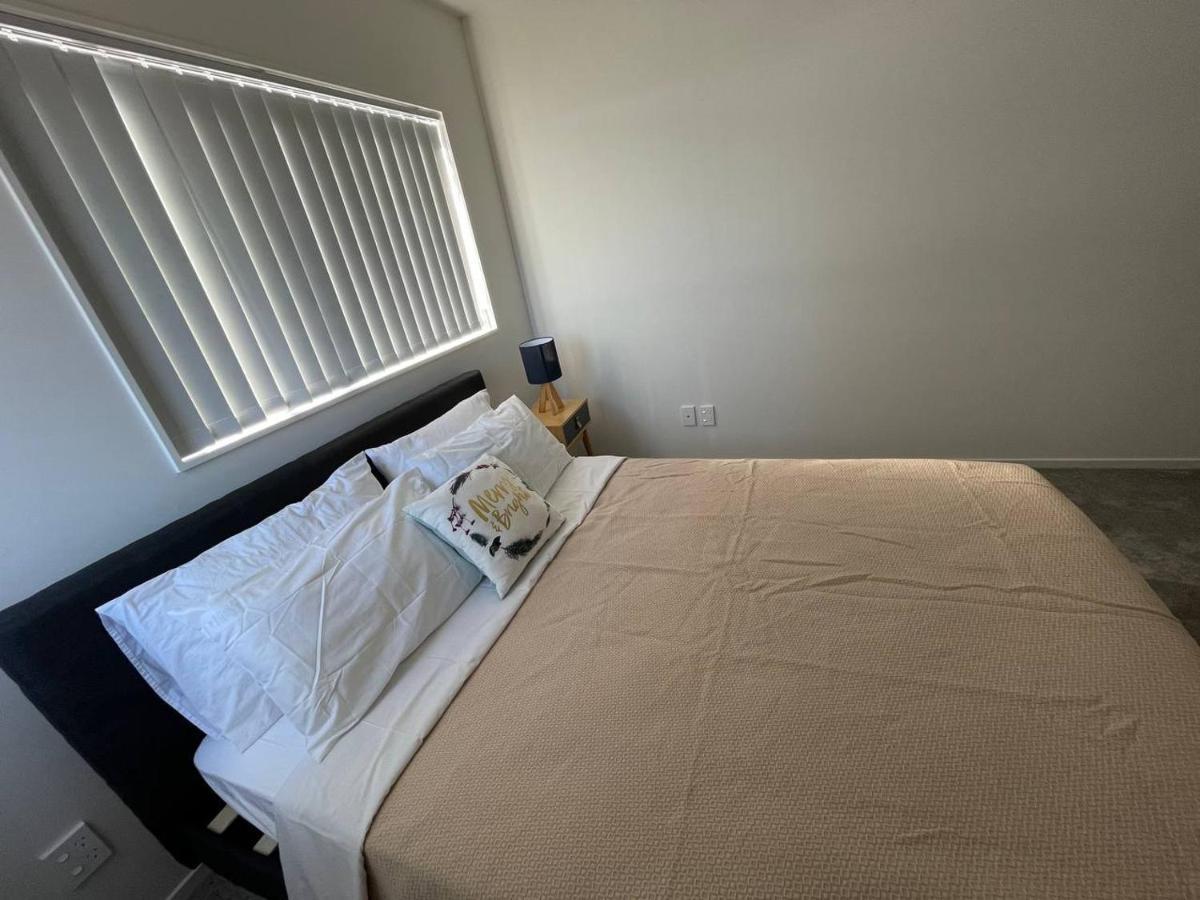 4 Bedroom Home Fully Furnished In Papakura, Auckland Exteriér fotografie